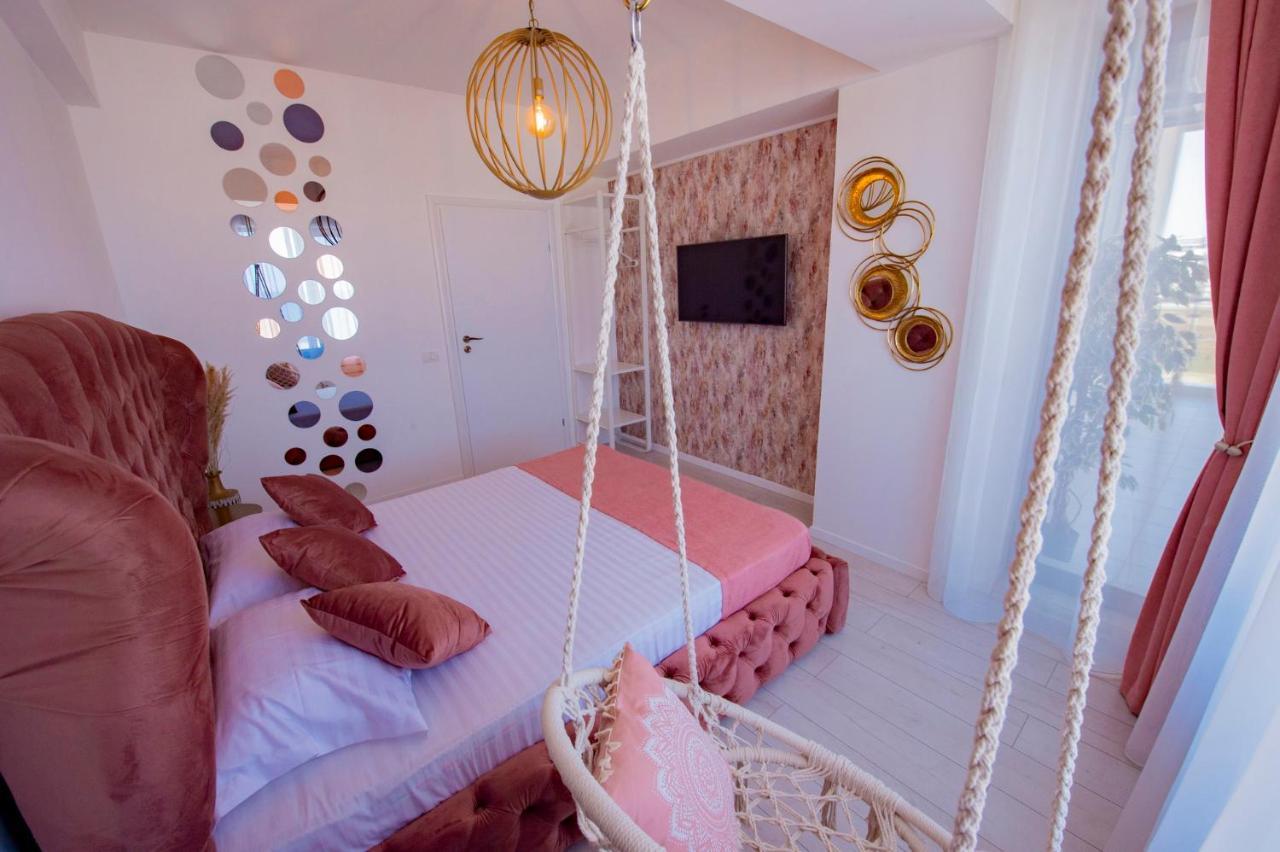 Ferienwohnung Summerland Luxury Velvet Front Sea View Mamaia Exterior foto