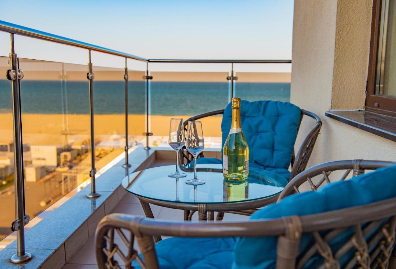 Ferienwohnung Summerland Luxury Velvet Front Sea View Mamaia Exterior foto