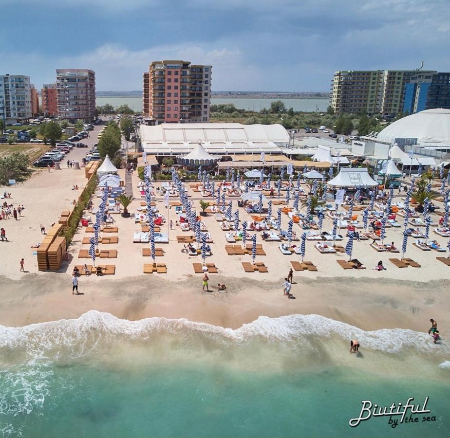 Ferienwohnung Summerland Luxury Velvet Front Sea View Mamaia Exterior foto